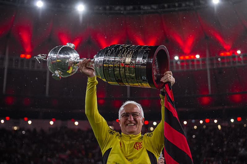 Dorival conquistou a Libertadores pelo Flamengo