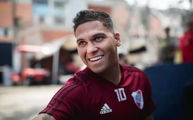 Quintero cava acerto com o Flamengo