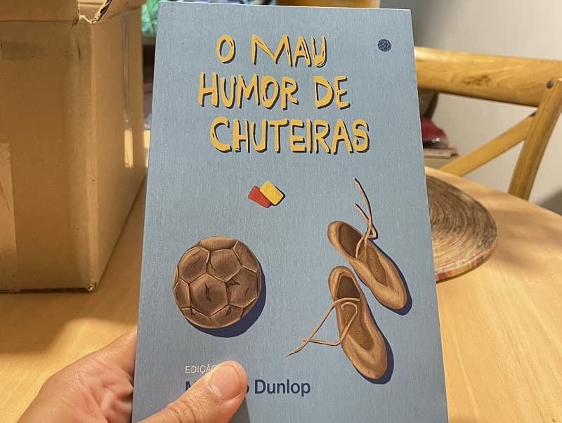 o mau humor de chuteiras traz frases sobre futebol selecionadas pelo jornalista Marcelo Dunlop