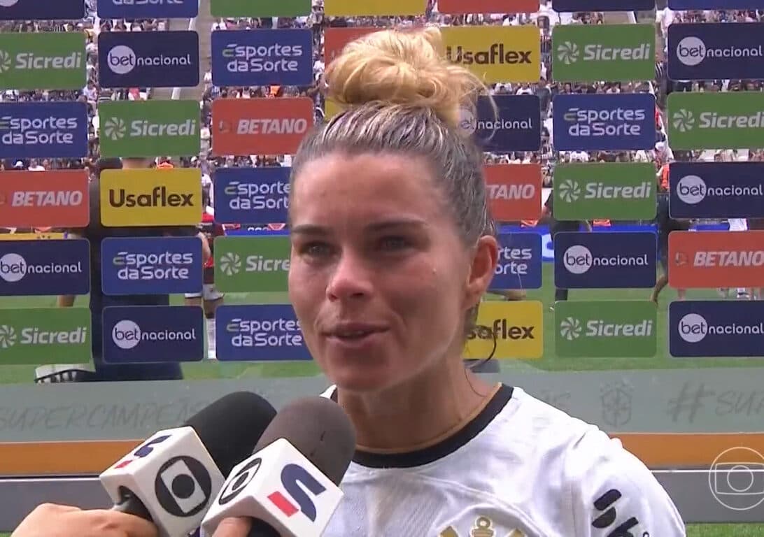 Tamires cobra investimento do Flamengo no futebol feminino