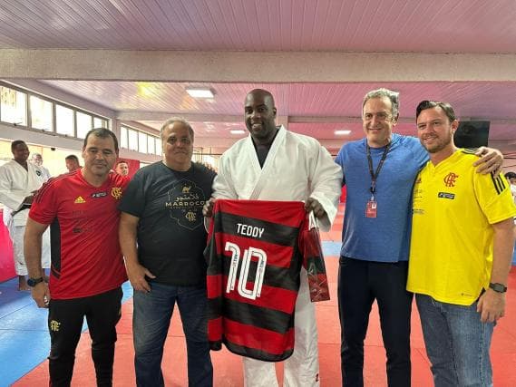 Judoca Teddy Riner conta história inusitada dele com o Zico