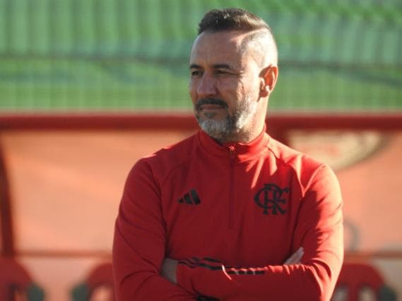 Após primeiro treino em Marrocos, Vitor Pereira vai ao estádio assistir Wydad x Al Hilal