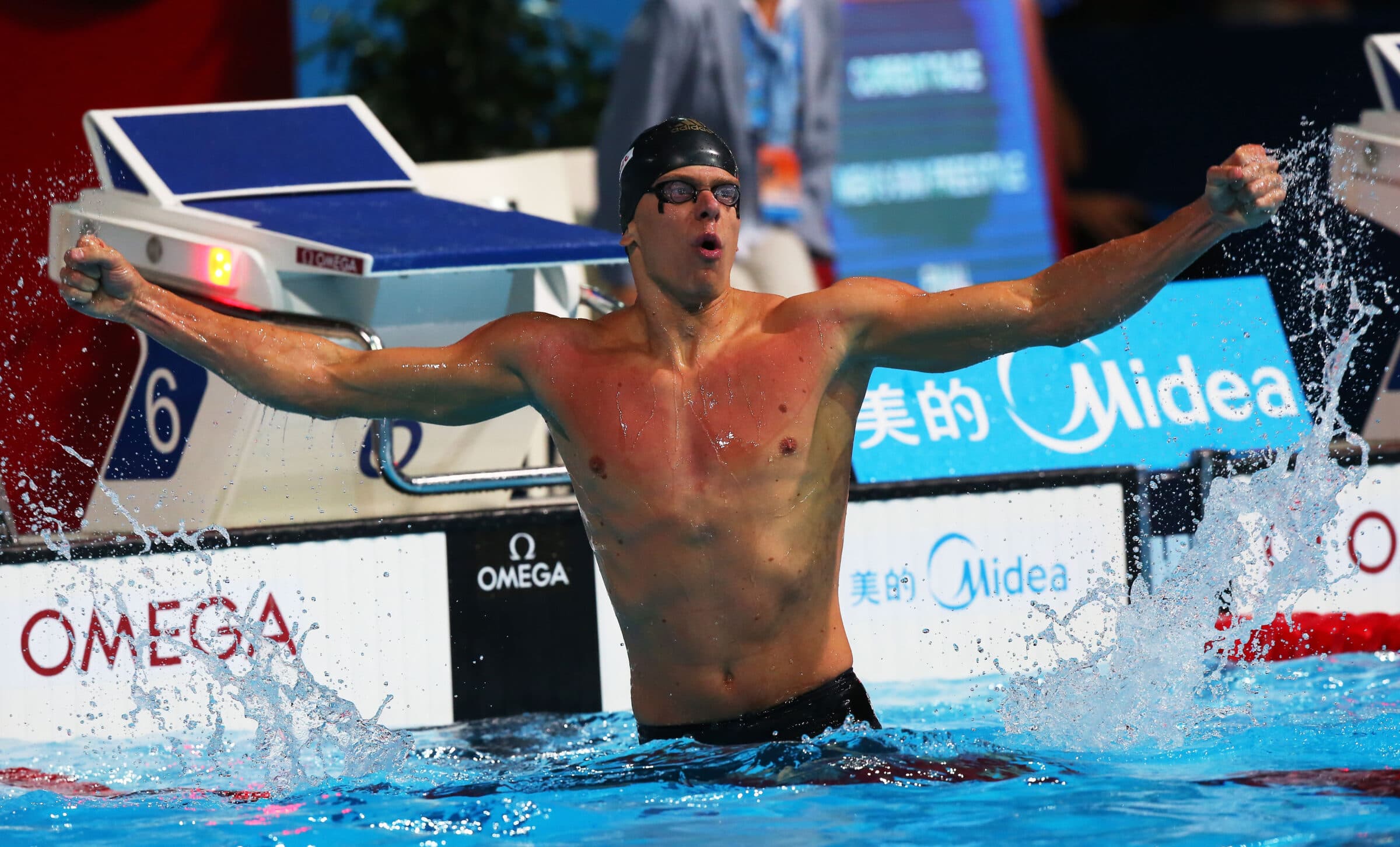 Cesar Cielo comemorando resultado no Mundial da Espanha em 2013; ex-nadador do Flamengo foi eleito para o Hall da Fama da Natação