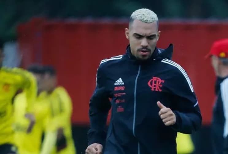 matheuzinho em treino pelo flamengo