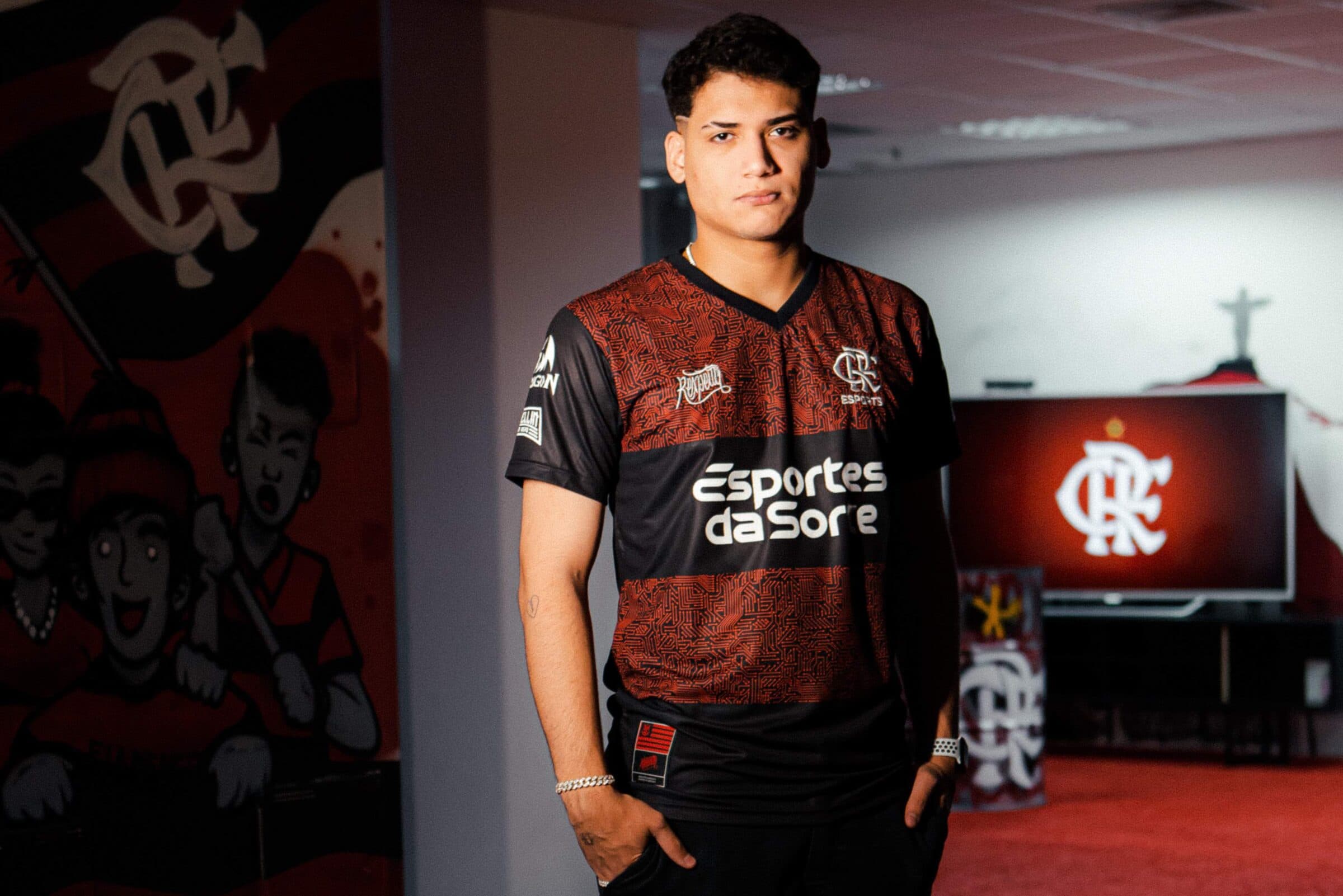 Após muito mistério desde a última segunda, o Flamengo Medellin anunciou o novo influenciador de Free Fire Heverton "Shariin" Nobre,