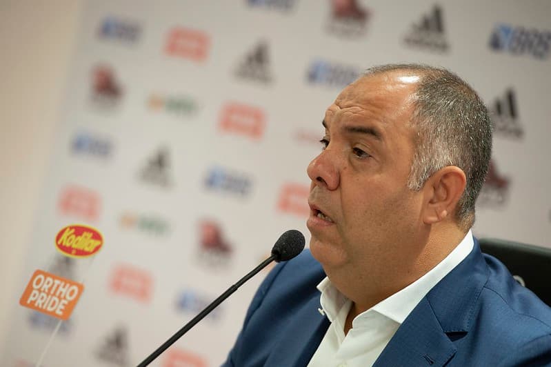 Marcos Braz briga torcedor