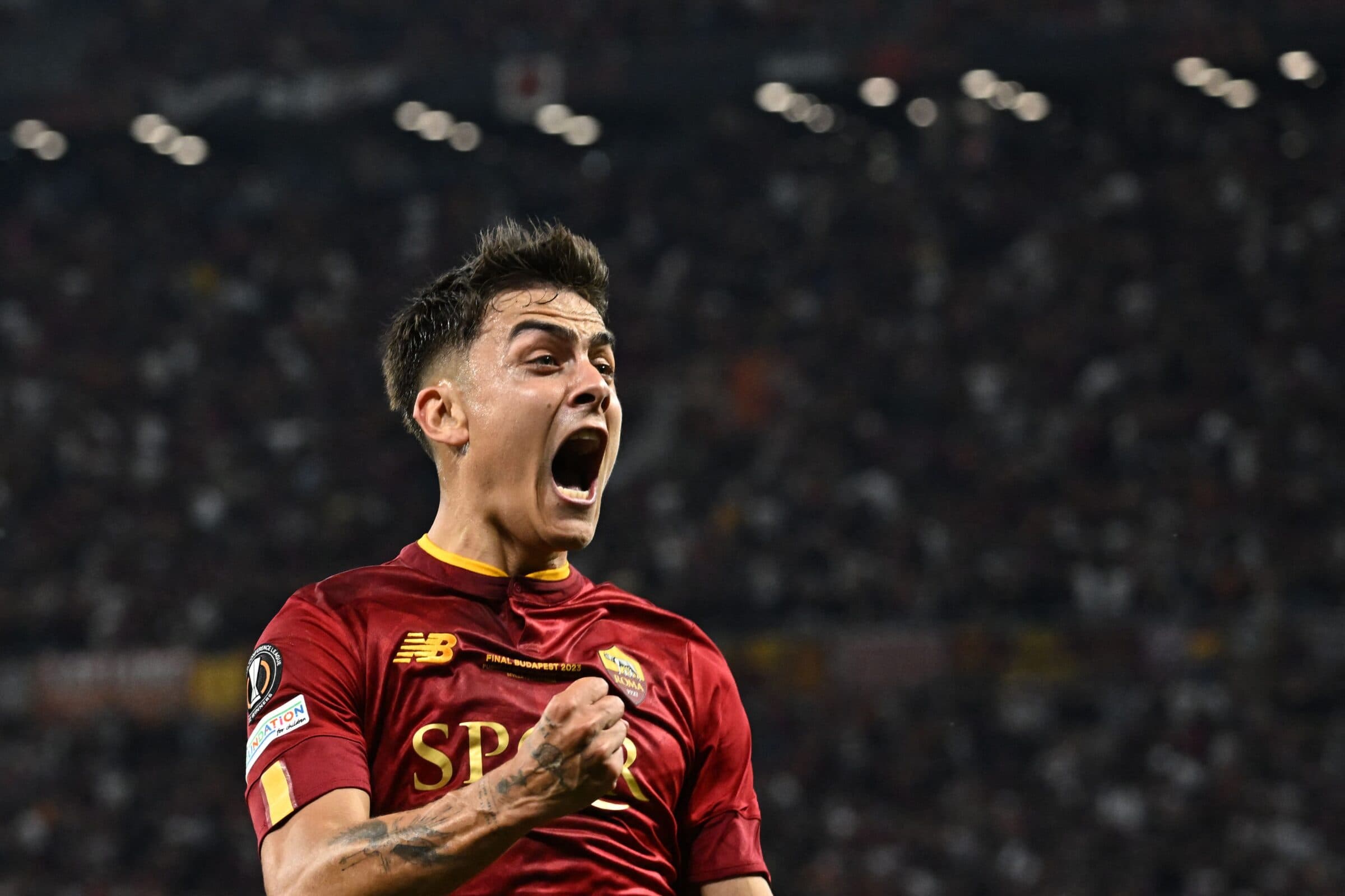 A Roma bateu o Sevilla na final da Europa League. O gol do título foi marcado por Dybala, desafeto de Sampaoli na seleção argentina