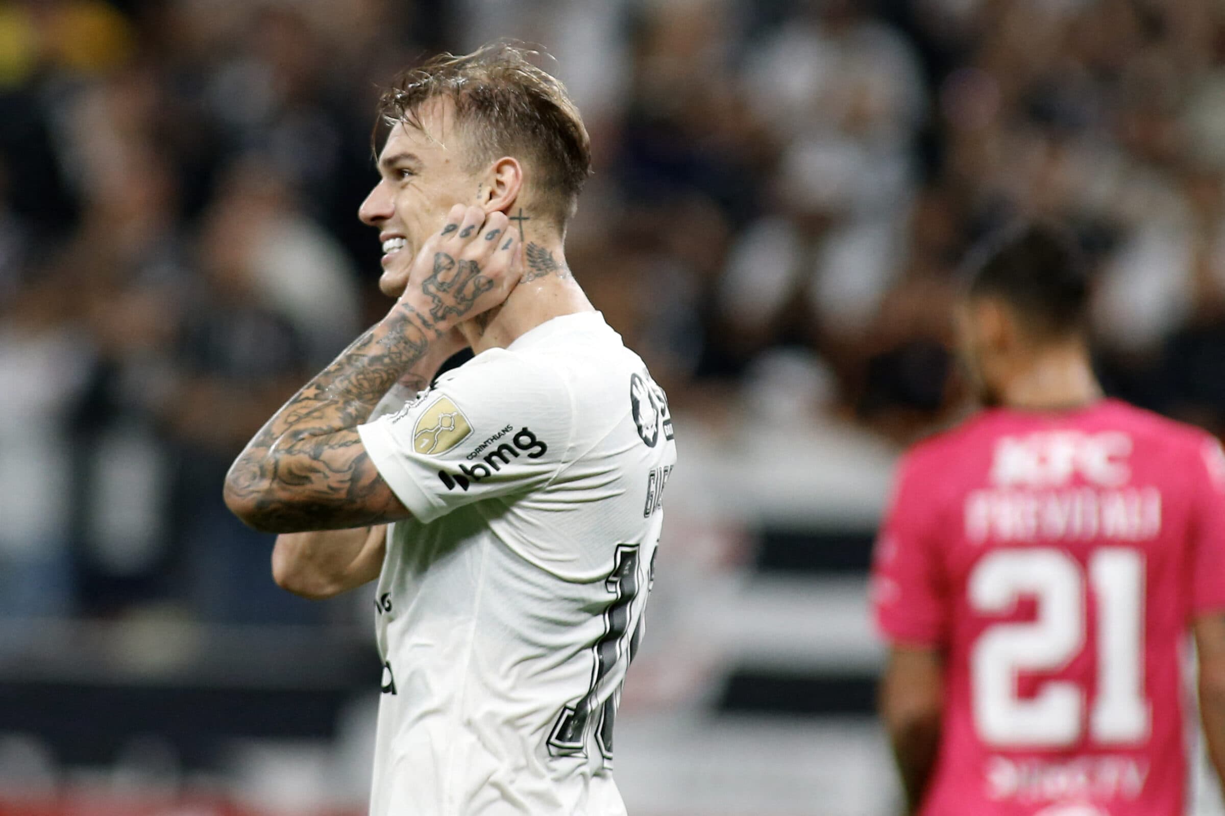 Corinthians enfrenta o Flamengo no domingo