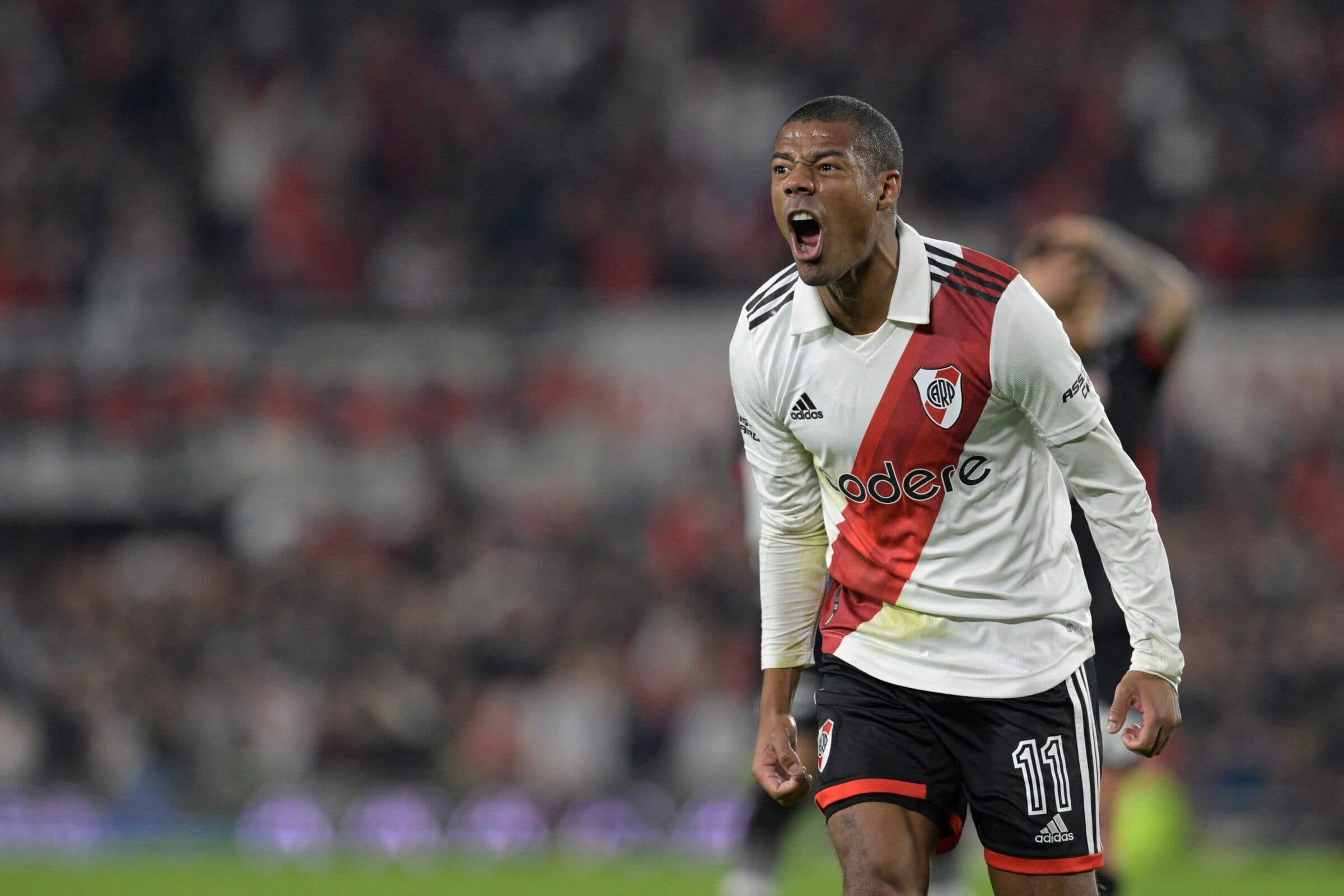 De La Cruz, meia que interessa ao Flamengo