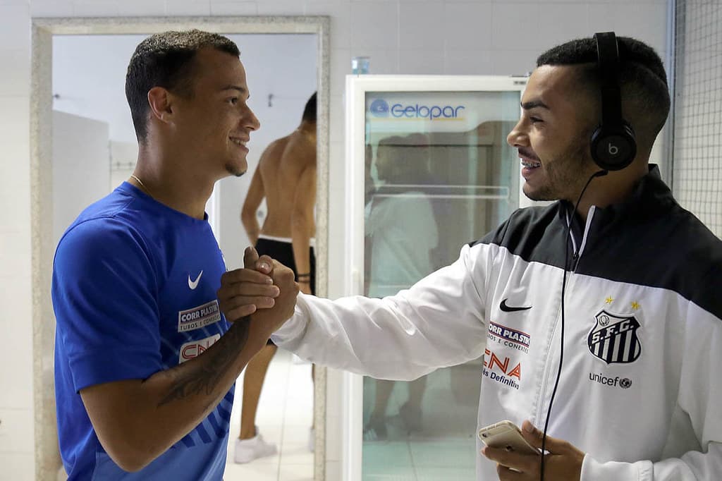 Natan e Claudinho, ex-jogadores da base do Santos; Flamengo não perde tempo e quer outro 'Menino da Vila'