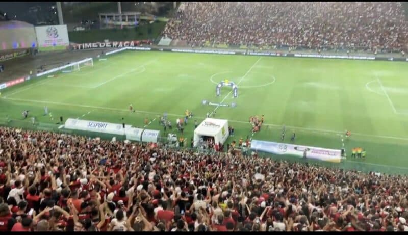 O torcedor do Flamengo no Espírito Santo pagou, em média, mais do que o rubro-negro que foi ao Maracanã contra o Grêmio