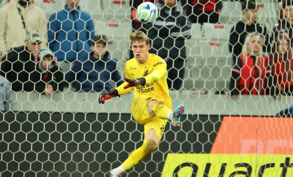 Sem Bento, Athletico-PR aposta em joia contra Flamengo