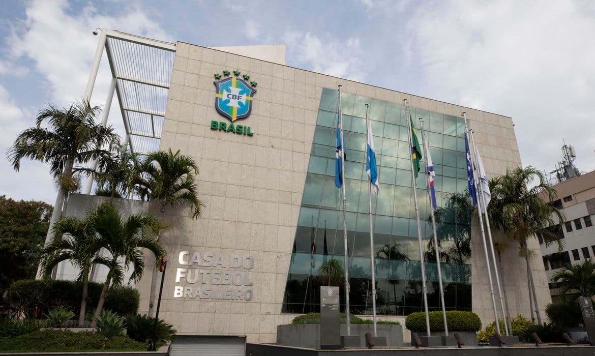 Sede da CBF. Entidade anunciou jogo de abertura para o Brasileirão 2024 que poderá contar com o Flamengo