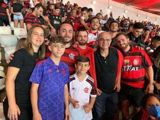 Pedro Ivo Almeida revelou que foi agredido por filho de Eduardo Bandeira de Mello durante um Flamengo x Vasco