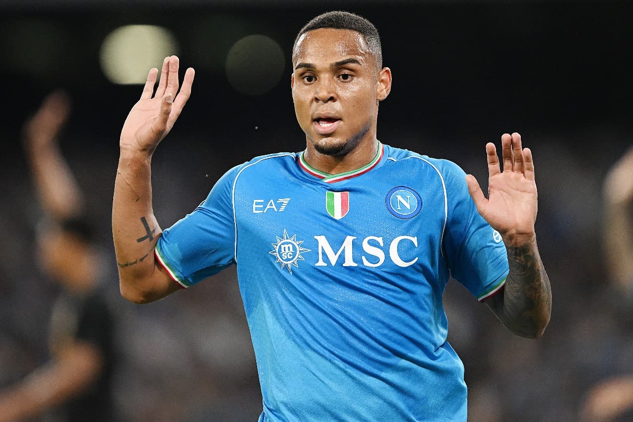 Natan em ação pelo Napoli, da Itália