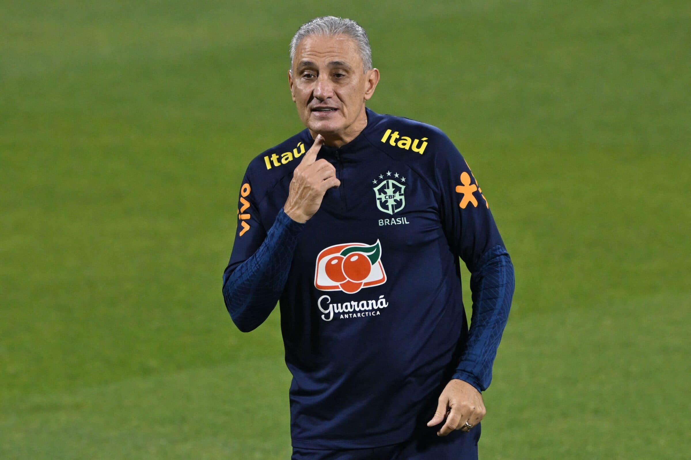 Tite próximo de iniciar trabalho no Flamengo, convite da Florida Cup, Rebeca Andrade nas finais e cirurgia de Allan são os destaques do dia no MRN