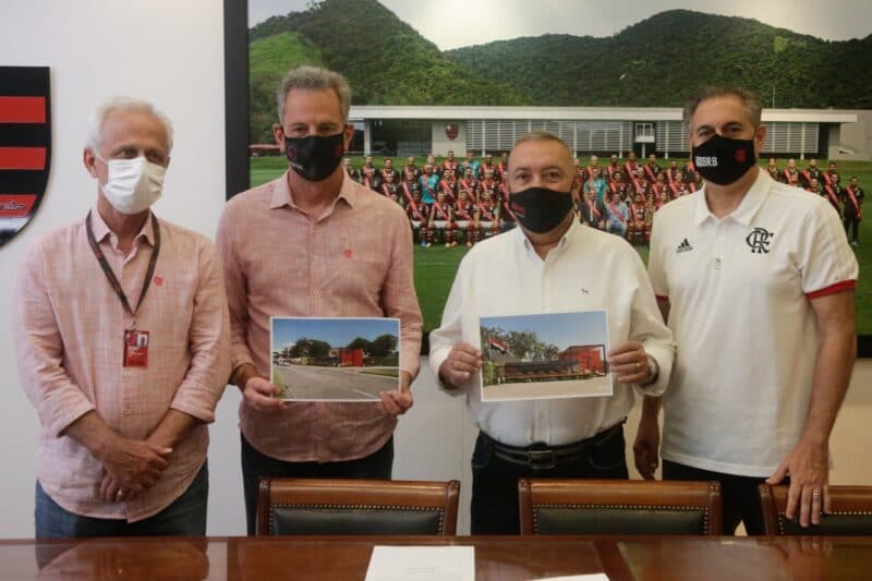 O presidente do Flamengo, Rodolfo Landim, cancelou jantar que ofereceria a conselheiros no novo restaurante da Gávea após derrota em votação