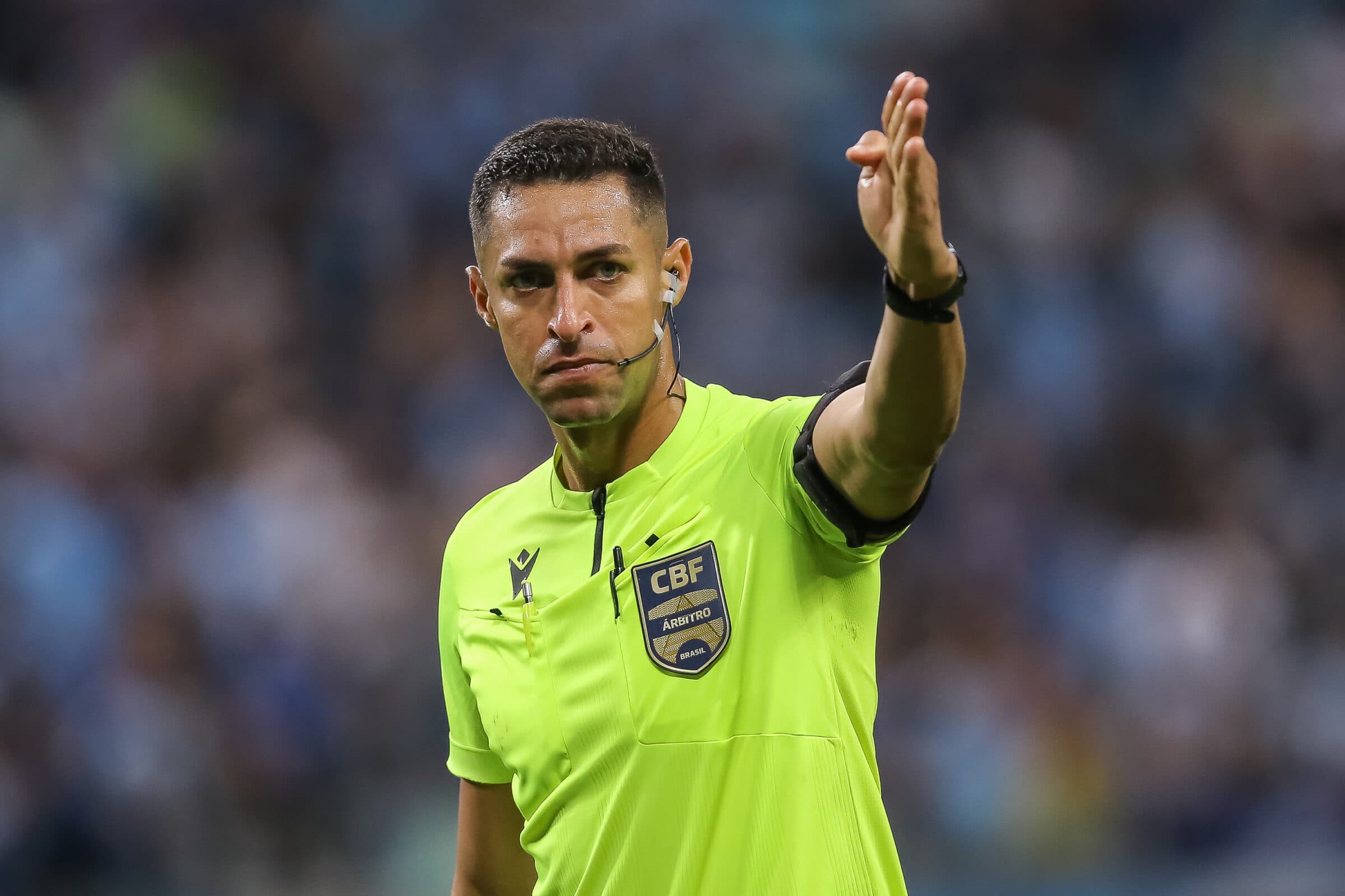 Arbitragem destaca na súmual de Flamengo x Palmeiras o mesmo problema de Flamengo x Santos no Brasileirão