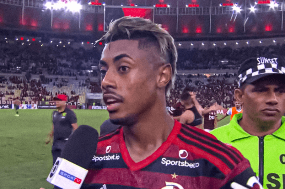 Bruno Henrique eternizou frase "oto patamar" no Flamengo