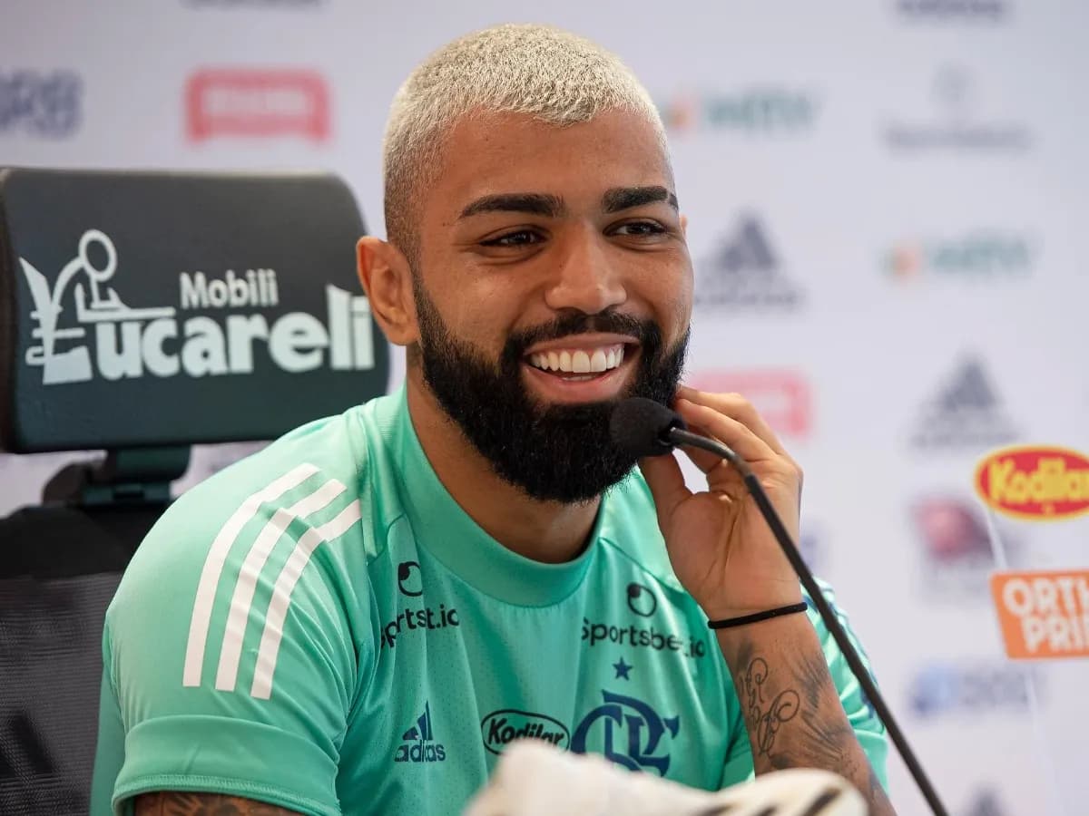 Jornalista delira ao falar valor de transferência de Gabigol, do Flamengo, para o Corinthians