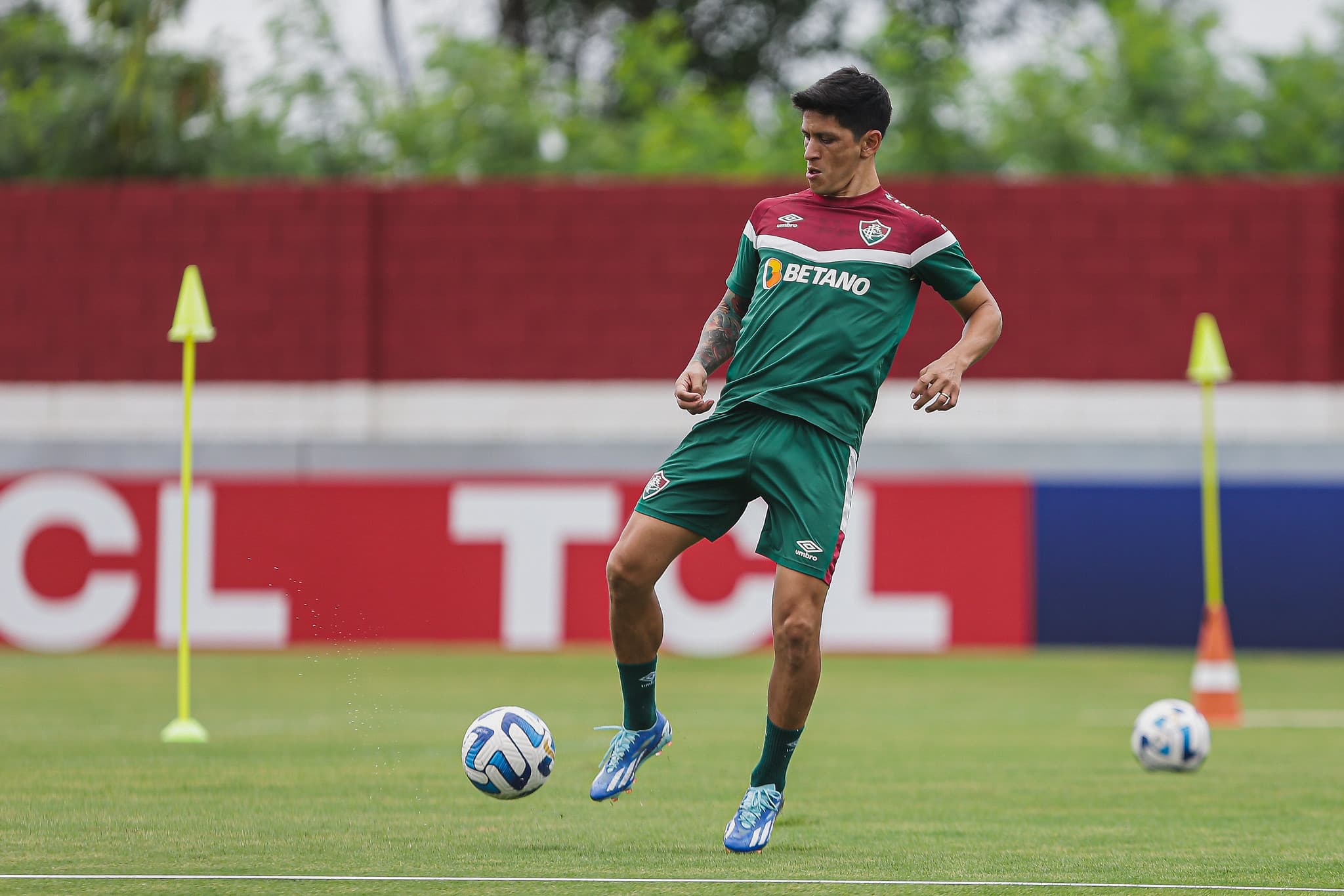 Cano pode ser reforço para o Fluminense contra o Flamengo no Campeonato Brasileiro