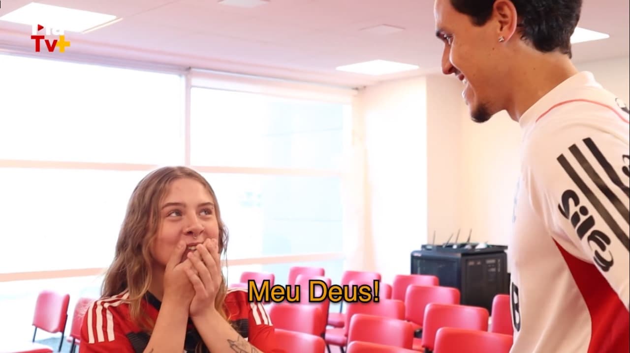 Malu Paris, influencer surda, participa de quadro do Flamengo e conhece seu ídolo, Pedro