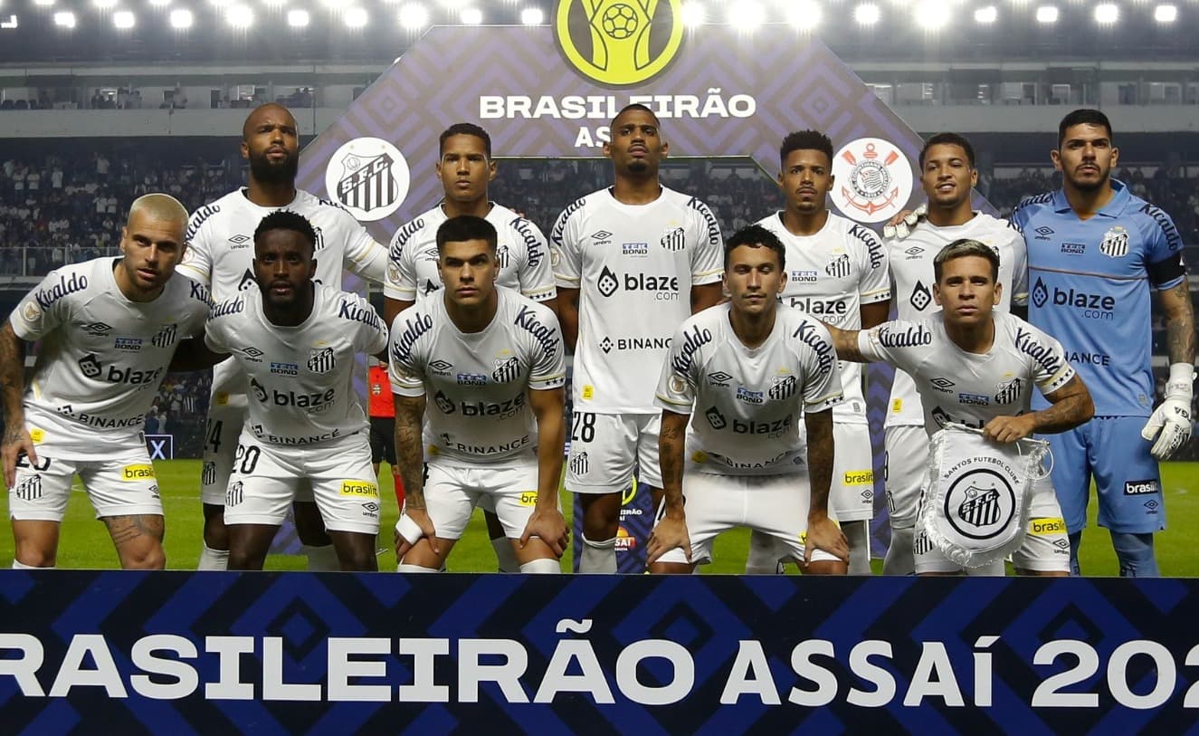 Joaquim junto de companheiros do Santos