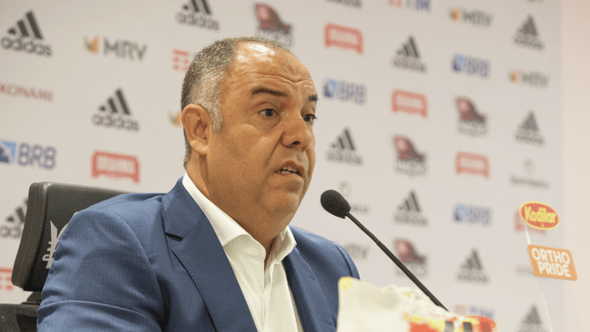 Marcos Braz, vice-presidente do Flamengo, foi criticado por torcedores ao postar erro de arbitragem em jogo diante do Fortaleza