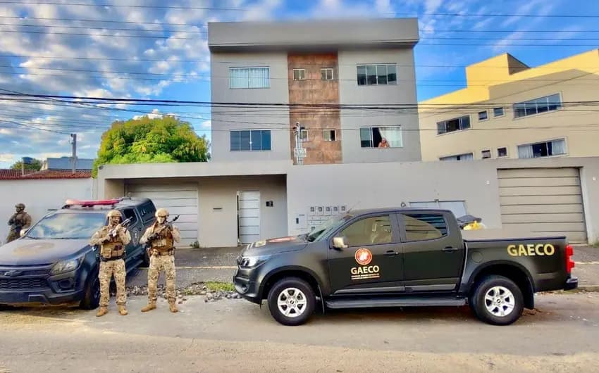 Operação Penalidade Máxima cumpre mandados e investiga possível atuação da máfia das apostas em Flamengo x Avaí