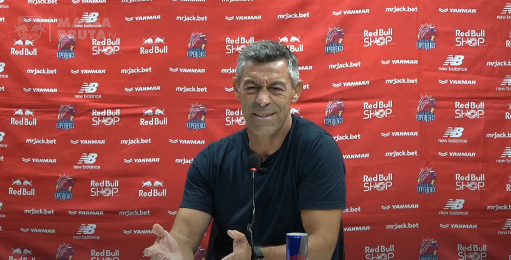 Pedro Caixinha fala de Flamengo e Bragantino