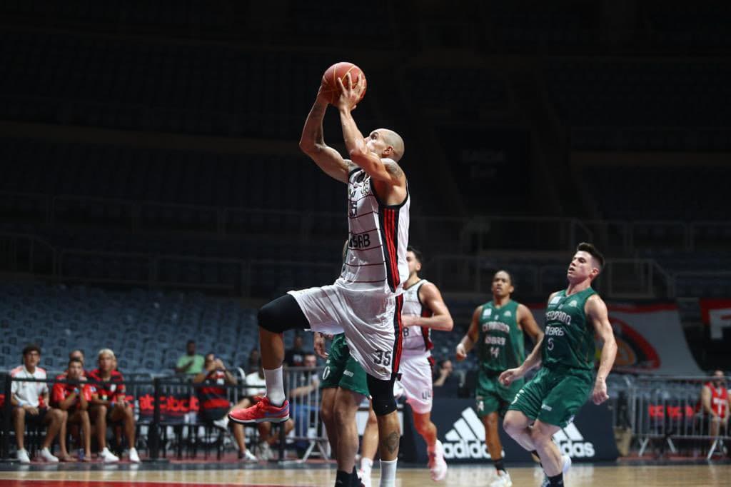 Flamengo e Brasília se enfrentam nesta quinta, no Maracanãzinho, pelo Novo Basquete Brasil (NBB); veja onde assistir