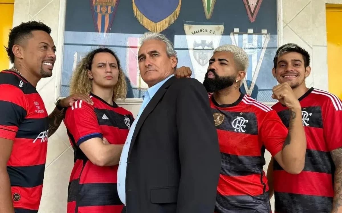 Nesta segunda-feira (20), Sósias do Flamengo farão jogo solidário em Volta Redonda, contra o time amador Grêmio São Luiz