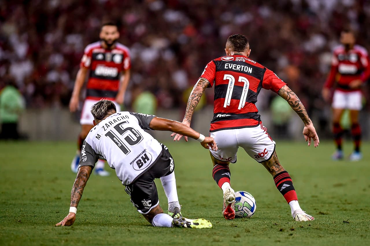 Cebolinha foi o único jogador do Flamengo a se destacar na derrota contra o Atlético-MG pelo Brasileirão
