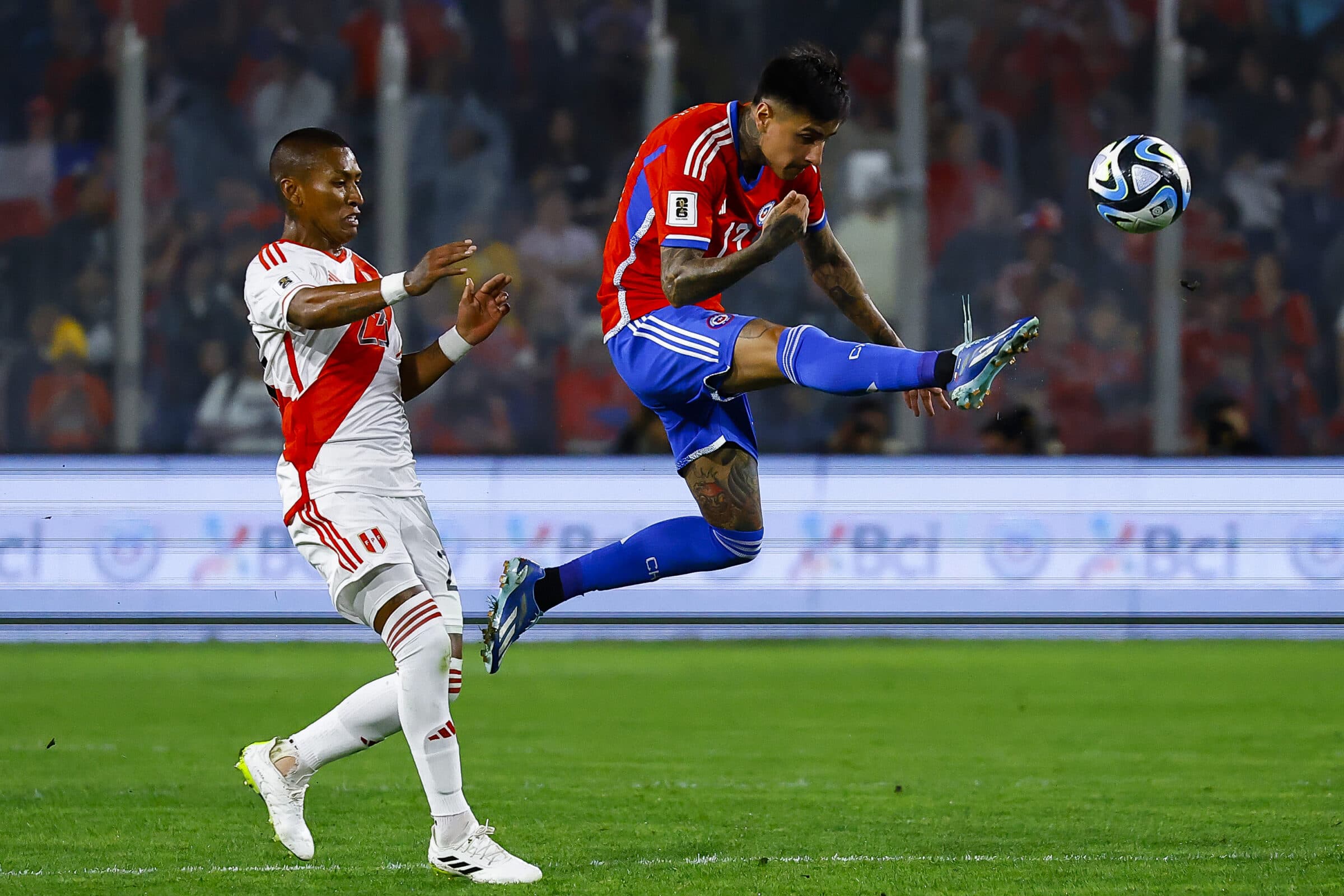 Equador e Chile se enfrentam nesta terça (21), pelas Eliminatórias da Copa do Mundo; veja onde assistir Erick Pulgar