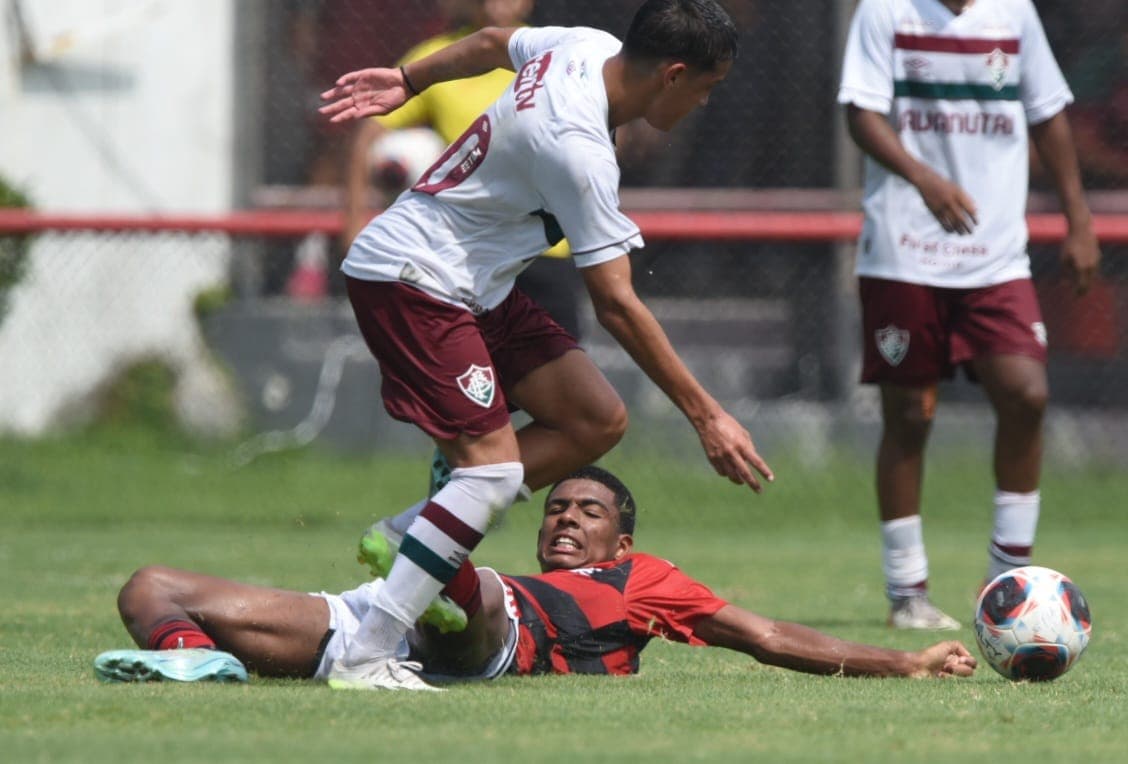 Neste sábado (25), o Flamengo enfrentou o Fluminense pela final do Carioca Sub-15 Após empatar no tempo normal, vice nos pênaltis
