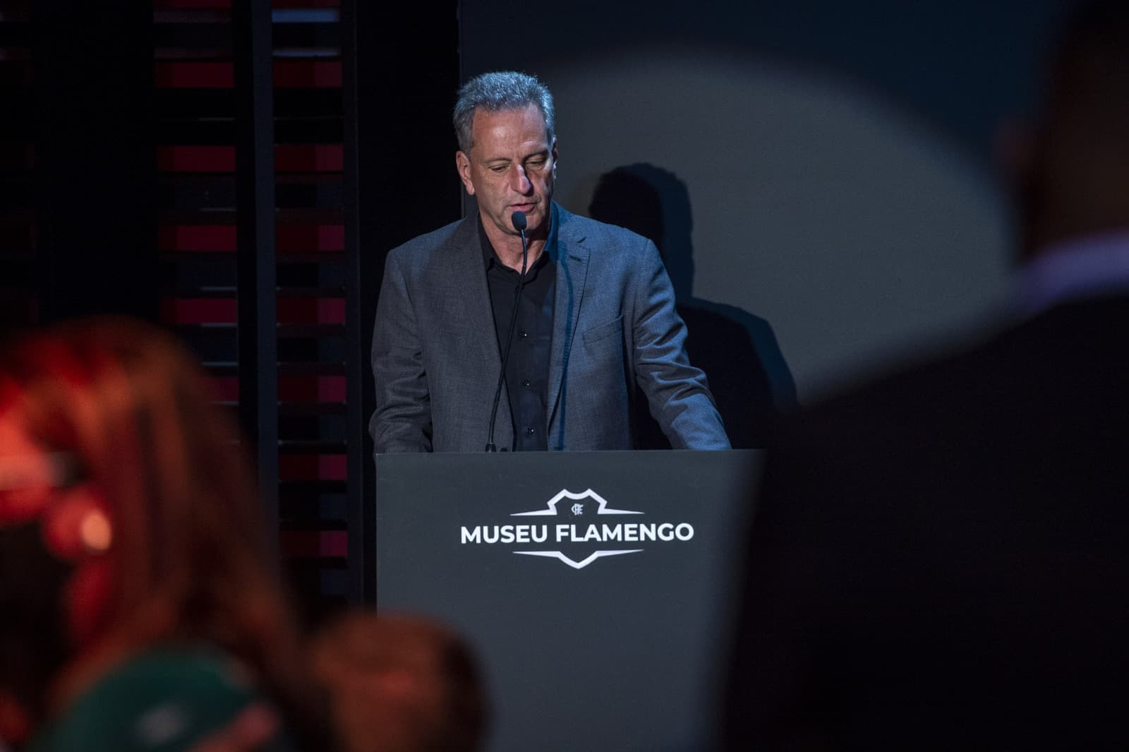 Em fala a conselheiros, Landim faz defesa enfática de SAF para financiar estádio do Flamengo e diz que caberá a todos os sócios decidir