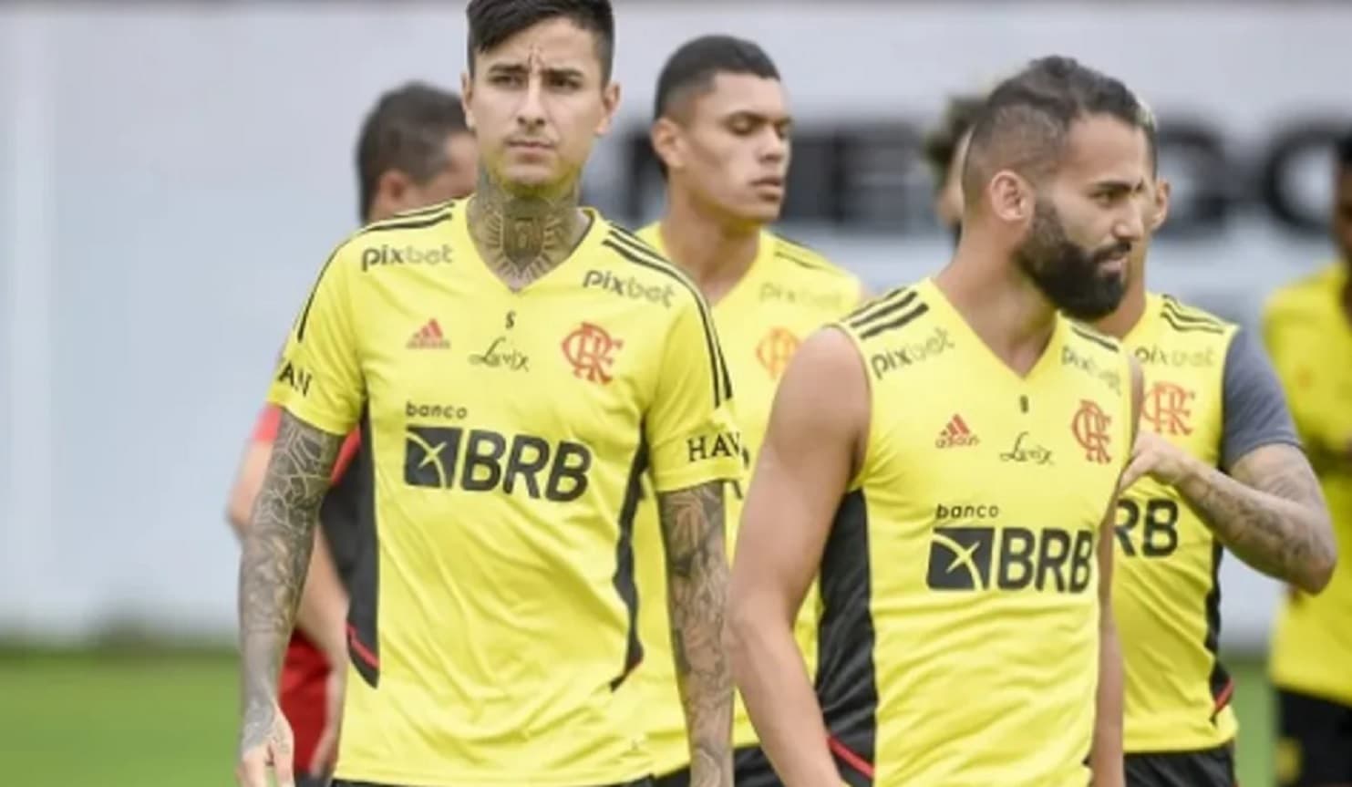 thiago maia e erick pulgar pelo flamengo