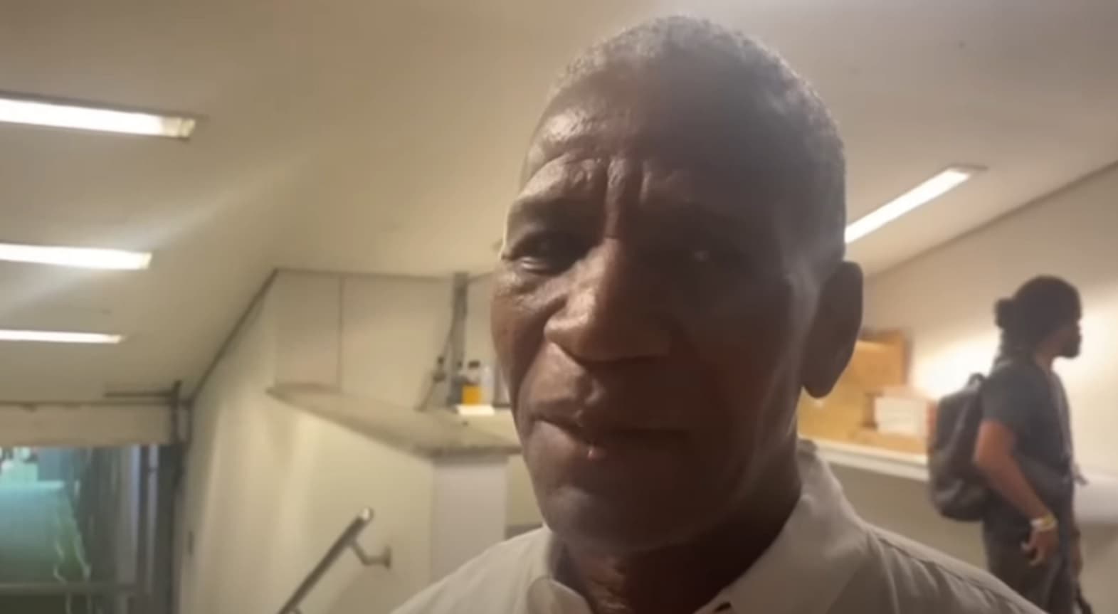 Adílio analisa De La Cruz no Flamengo