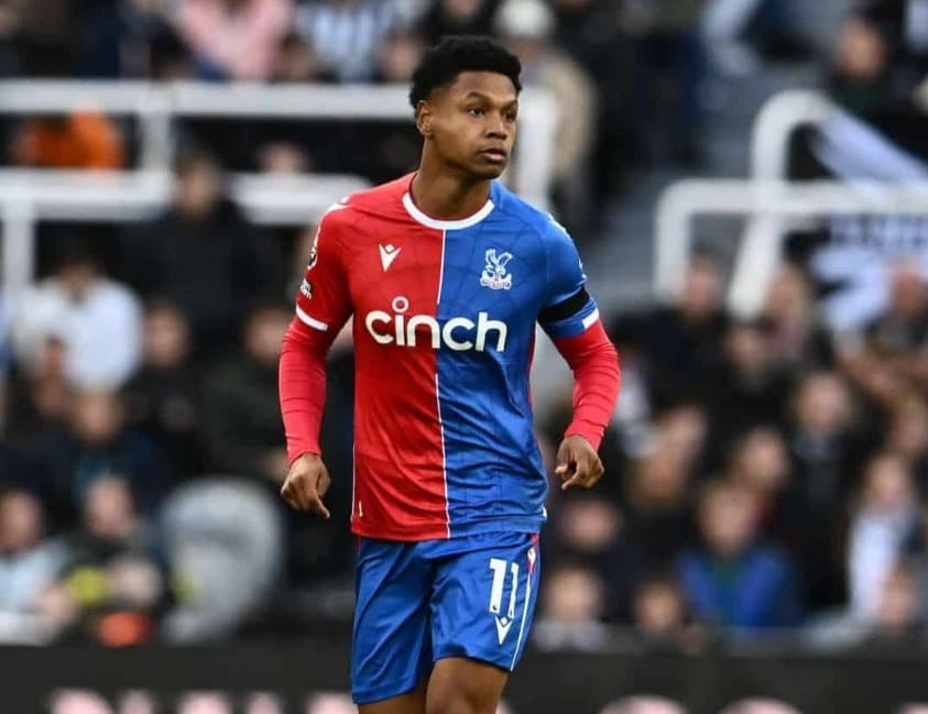 Matheus França jogando pelo Crystal Palace