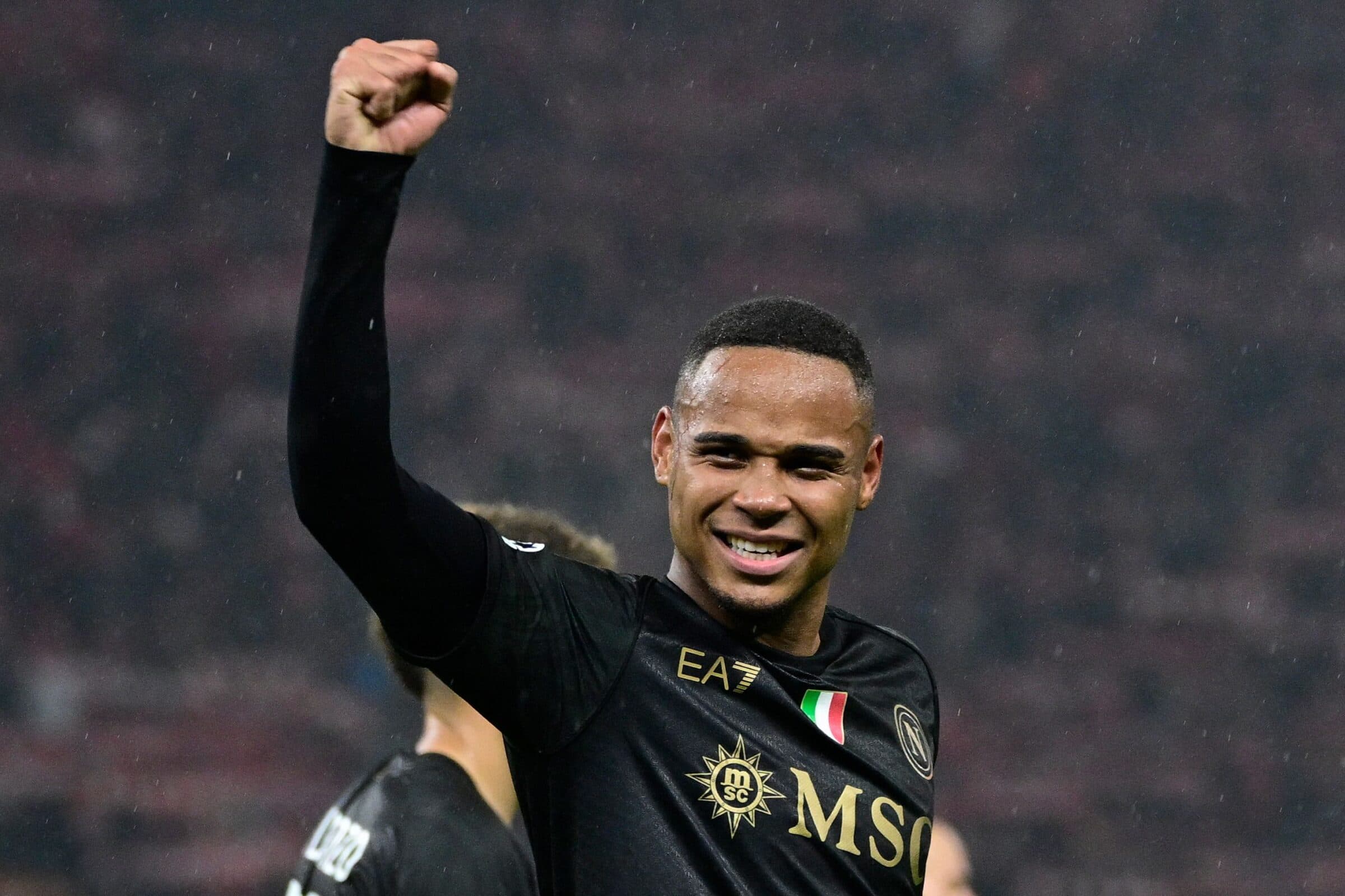 Natan, cria do Flamengo, se destaca pelo Napoli e entra em ação novamente neste sábado