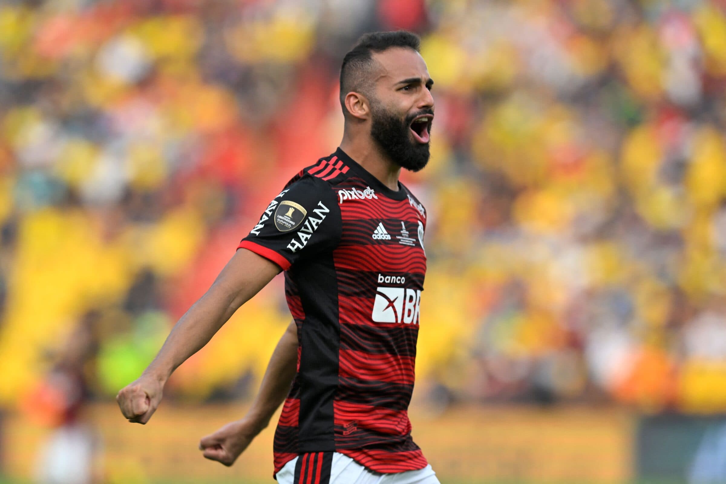 Thiago Maia comemora vitória do Flamengo na Libertadores 2022