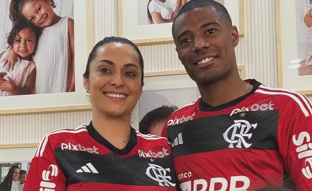 Em vídeo descontraído para o perfil do Flamengo, De La Cruz revelou ter esposa como cantora favorita e irmão como maior ídolo