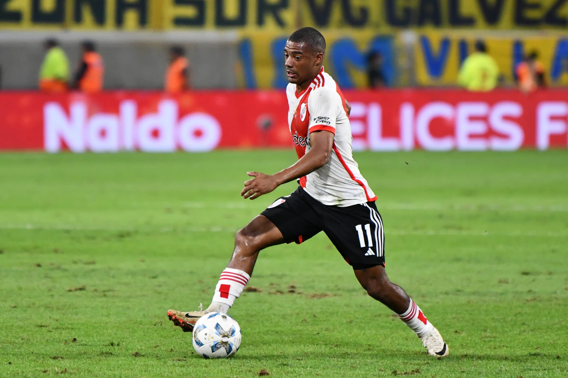 De La Cruz em sua despedida pelo River Plate antes de vir para o Flamengo