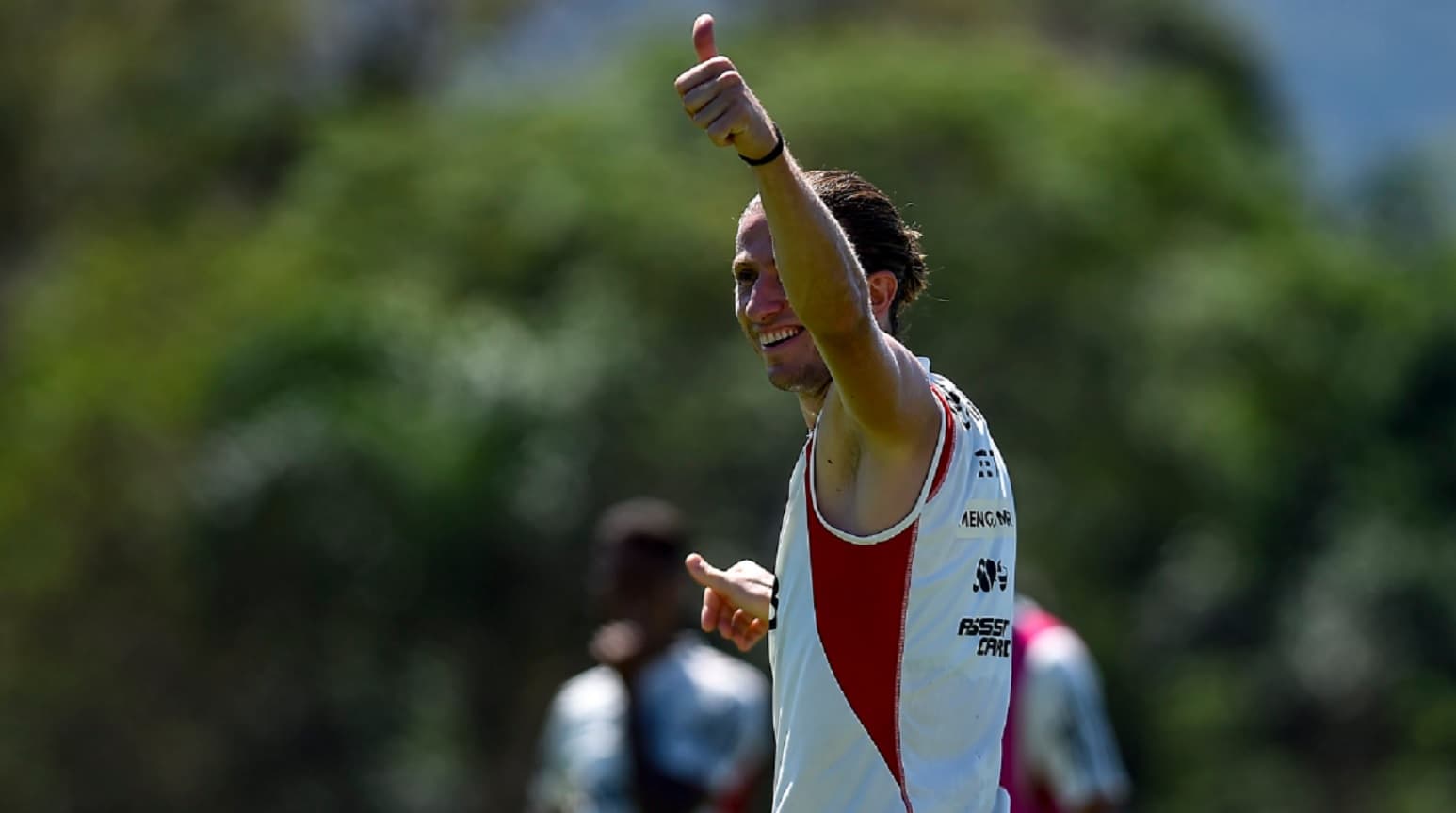 filipe luís em treino do flamengo