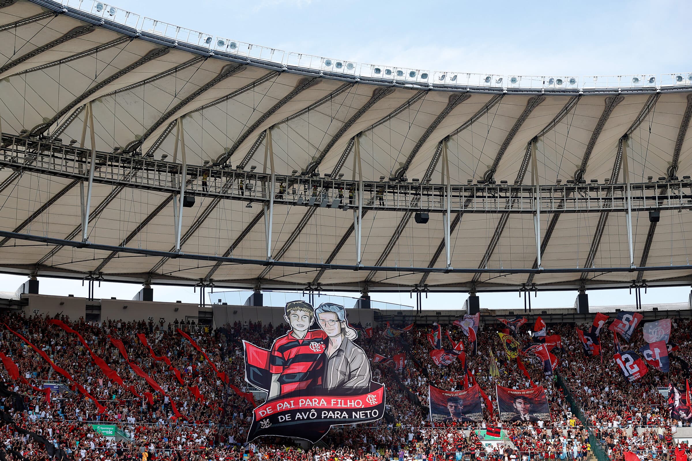 Após lotar o Maracanã mais uma vez, contra o Cuiabá, Flamengo termina 2023 com 2ª maior média de público da história do Brasileirão