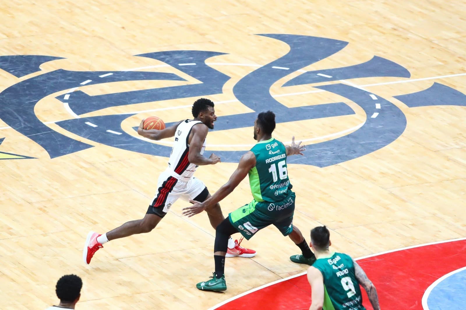 O MRN separou todas as informações sobre o jogo do flamengo hoje (2/12) e onde assistir ao vivo o Mengão neste sábado