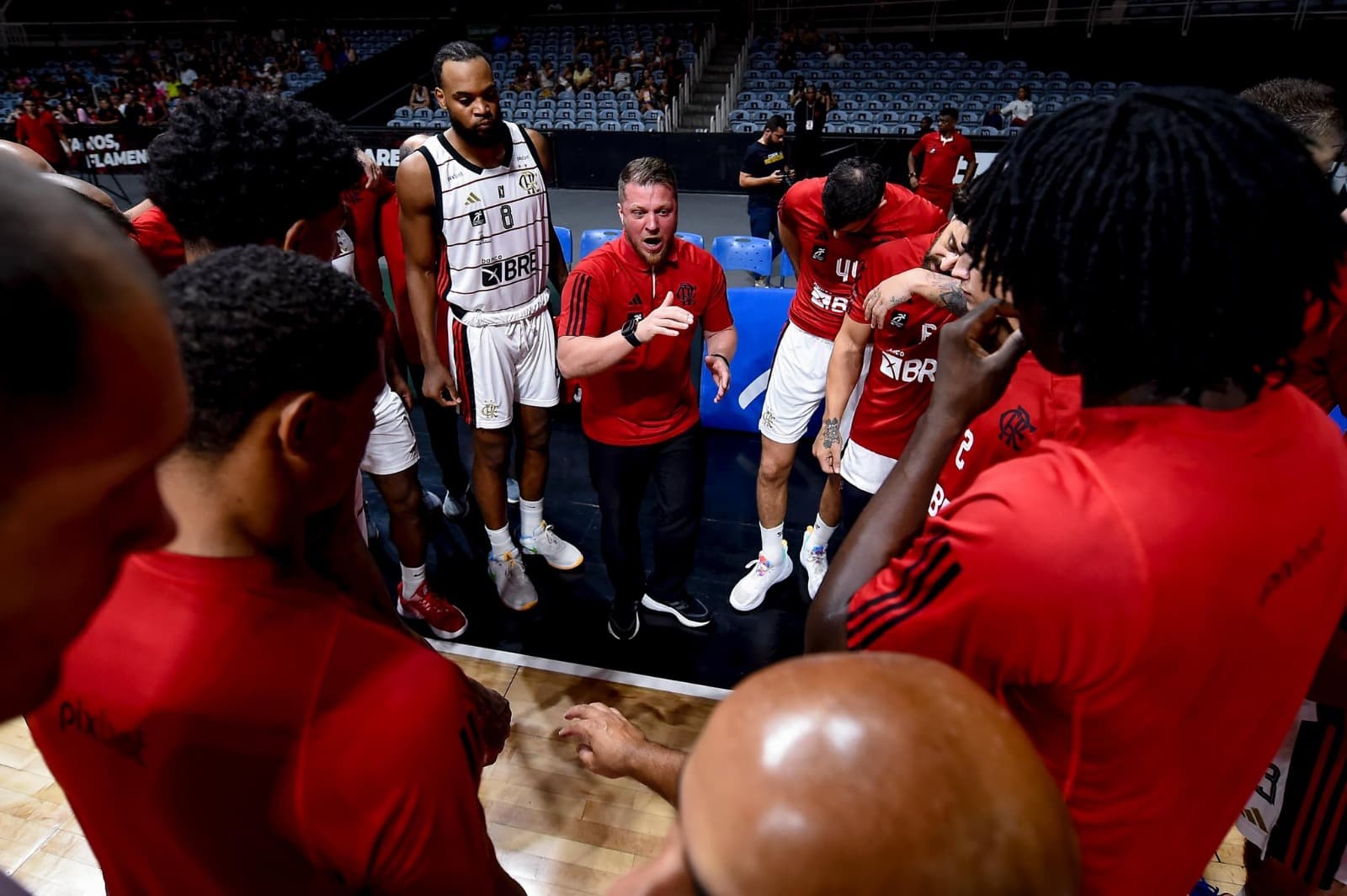 O MRN separou todas as informações sobre o jogo do Flamengo hoje (23/12) e onde assistir ao vivo o Mengão nesta quinta
