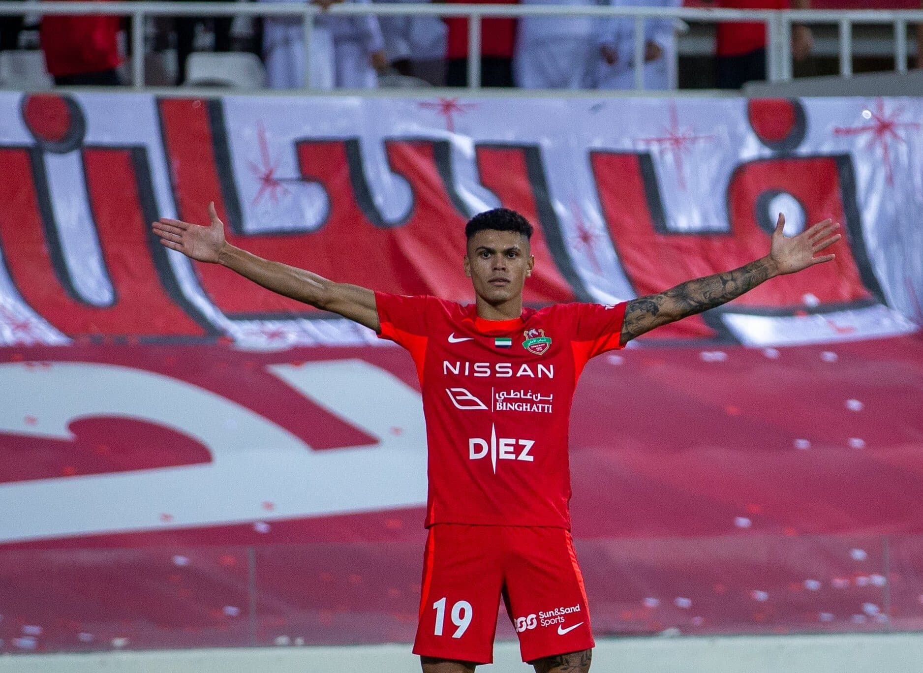 Mateusão na comemoração do seu gol Shabab Al-Ahli