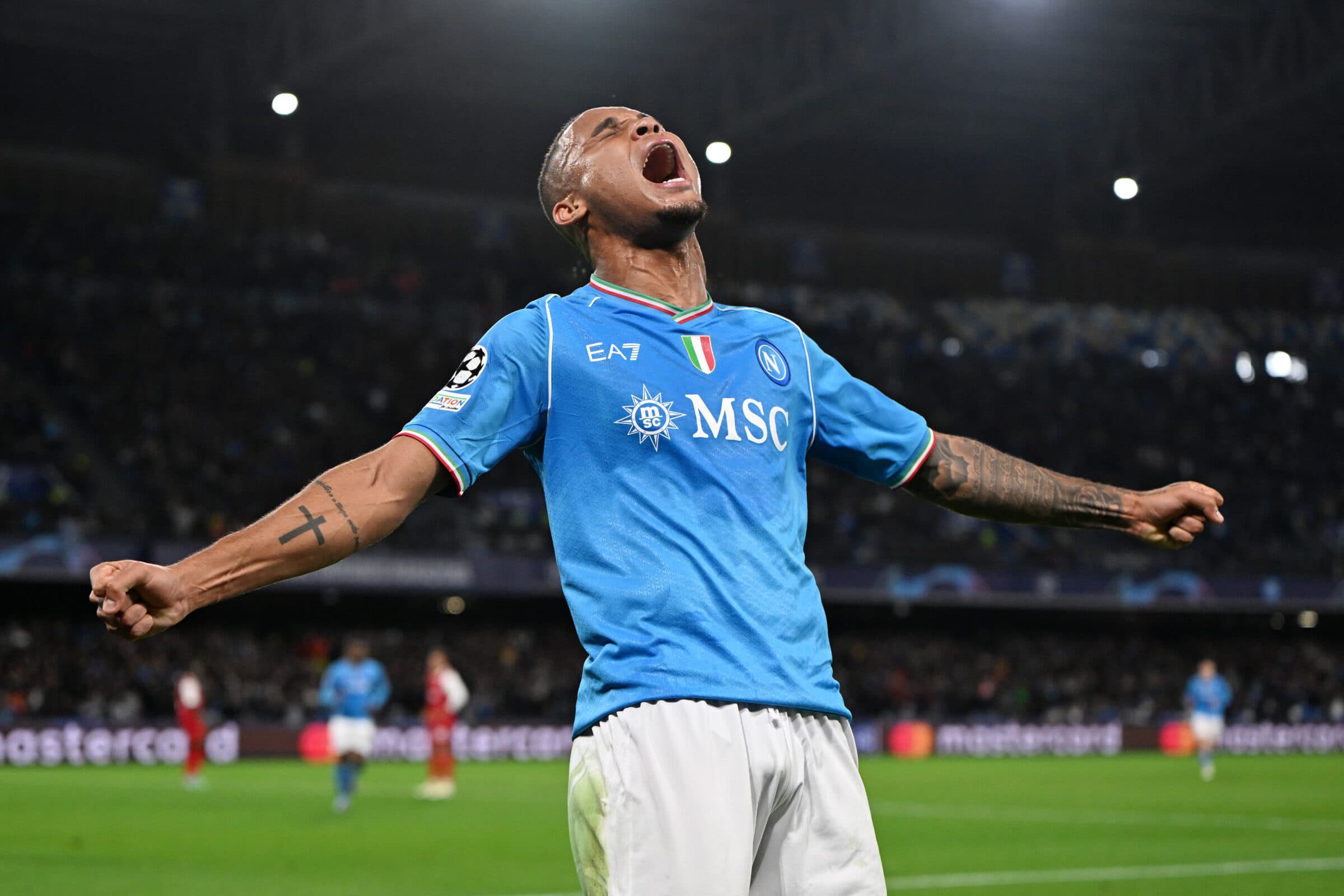 A bola rola para Napoli x Frosinone nesta terça (19), pela Copa Itália; veja onde assistir Natan e Reinier