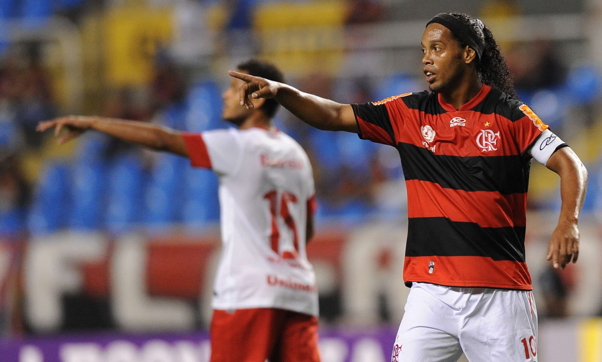 ronaldinho no último jogo pelo flamengo